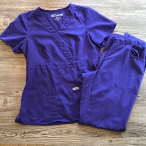 Greys anatomy, scrubs by barco. The set.